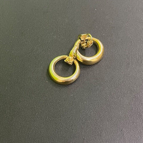 ジバンシーのイヤリング