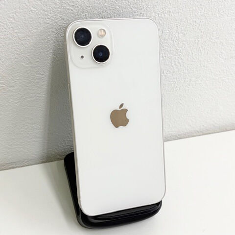 iPhone13（ホワイト）