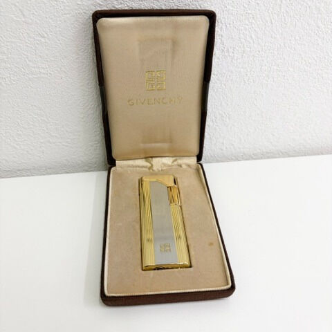 ジバンシーのアイテムをお持ち込みいただきありがとうございます