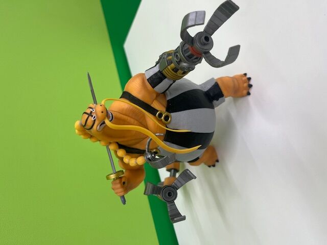 ワンピースONE PIECE クイーンフィギュア