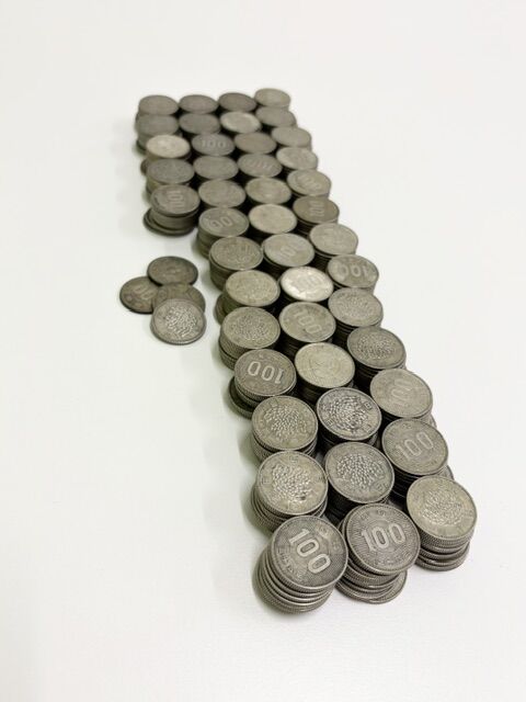 100円銀貨