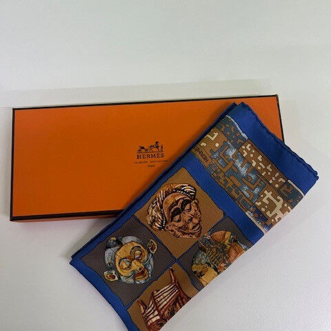 エルメスのHERMES スカーフ カレ40 青