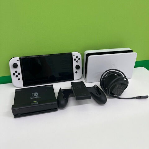 Nintendo Switch有機ELモデルホワイト