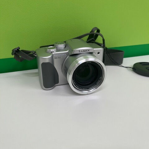 LUMIX DMC-FZ3